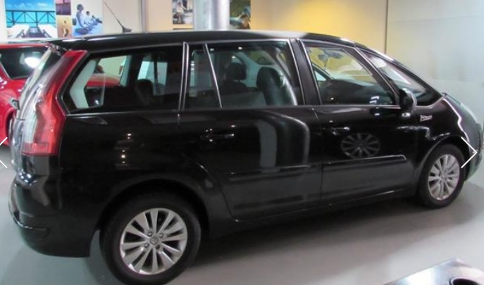 Left hand drive CITROEN C4 GRAND PICASSO 2.0 HDI LX PLUS 7 SEATS